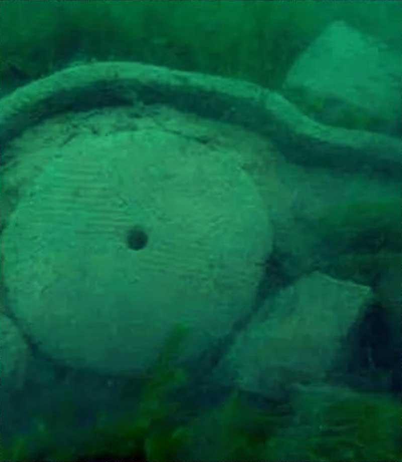 Подводни снимак једне од потпољених грађевина