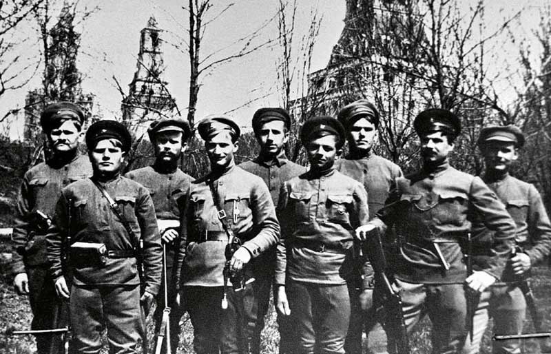 Литванци из личног обезбеђења црвеног руководства, 1917. година